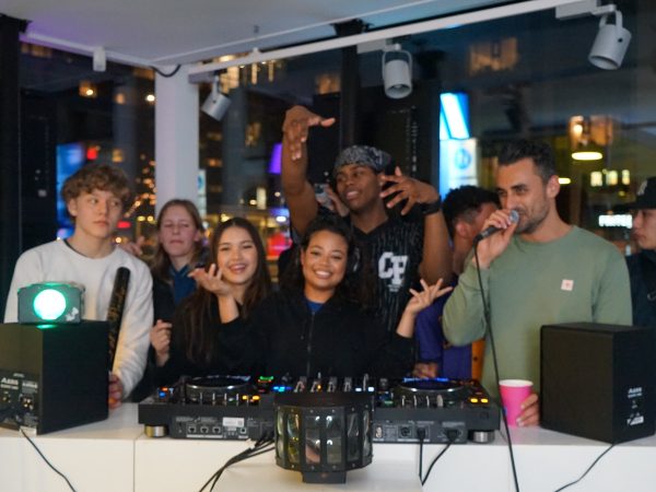 DJ lesson adults